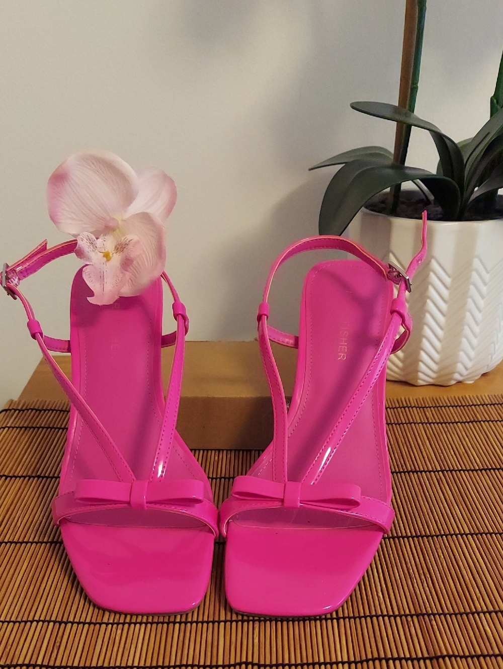Marc Fisher Hot Pink Bow T-Strap Sandals